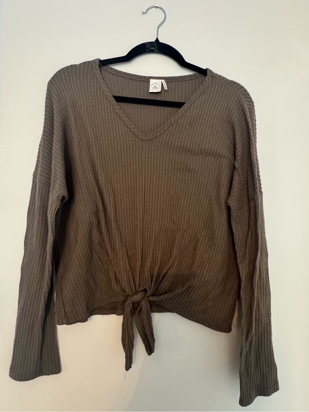 Paper Crane Waffle Knit Tie-Front Long Sleeve Top - olive Green size L